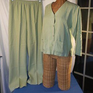 Ladies CLASSICS by Carol Anderson Linen Pantsuit in Green - Medium